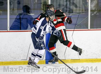 Thumbnail 1 in Chaminade vs. St. Louis University photogallery.