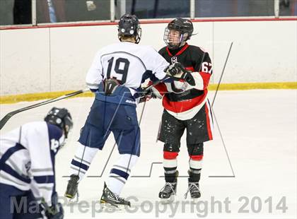 Thumbnail 2 in Chaminade vs. St. Louis University photogallery.