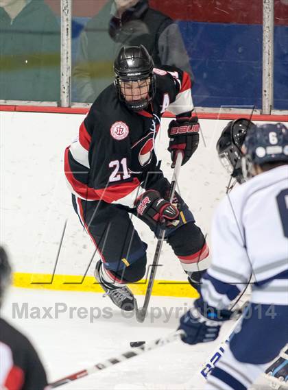 Thumbnail 1 in Chaminade vs. St. Louis University photogallery.