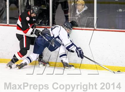 Thumbnail 1 in Chaminade vs. St. Louis University photogallery.