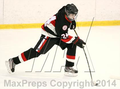 Thumbnail 3 in Chaminade vs. St. Louis University photogallery.