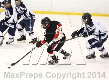 Thumbnail 1 in Chaminade vs. St. Louis University photogallery.