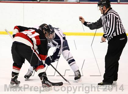 Thumbnail 2 in Chaminade vs. St. Louis University photogallery.