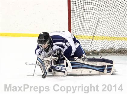 Thumbnail 2 in Chaminade vs. St. Louis University photogallery.