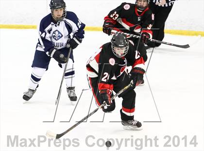 Thumbnail 2 in Chaminade vs. St. Louis University photogallery.