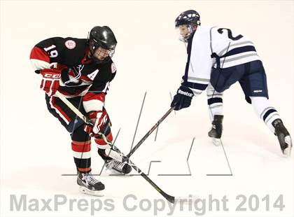 Thumbnail 3 in Chaminade vs. St. Louis University photogallery.