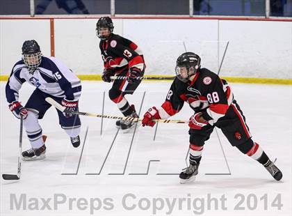 Thumbnail 3 in Chaminade vs. St. Louis University photogallery.