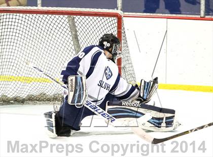 Thumbnail 3 in Chaminade vs. St. Louis University photogallery.