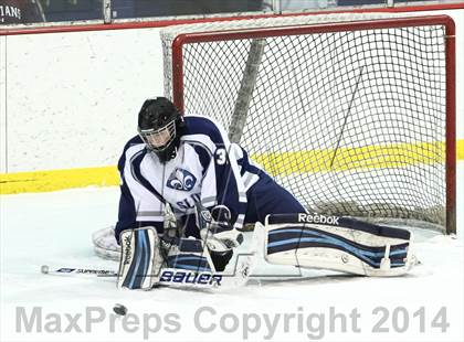 Thumbnail 3 in Chaminade vs. St. Louis University photogallery.