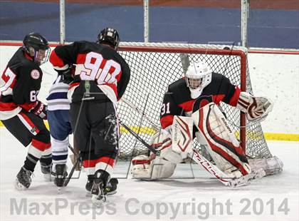 Thumbnail 1 in Chaminade vs. St. Louis University photogallery.