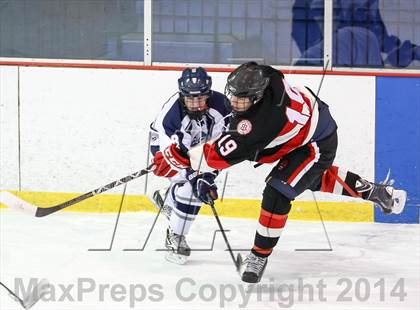 Thumbnail 1 in Chaminade vs. St. Louis University photogallery.