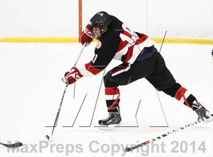 Thumbnail 2 in Chaminade vs. St. Louis University photogallery.