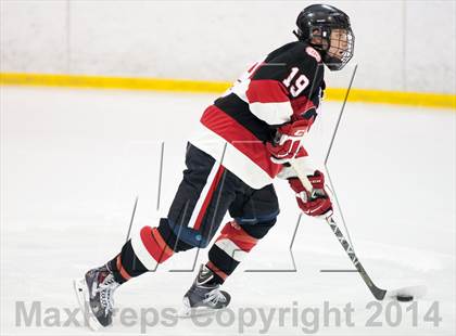 Thumbnail 1 in Chaminade vs. St. Louis University photogallery.