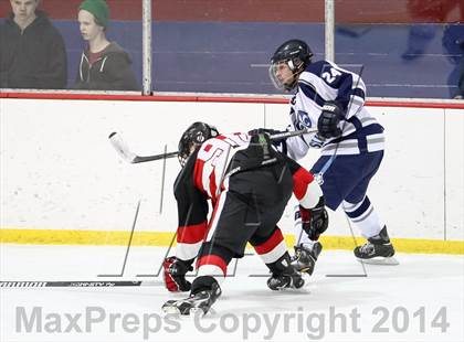 Thumbnail 1 in Chaminade vs. St. Louis University photogallery.