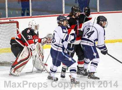 Thumbnail 2 in Chaminade vs. St. Louis University photogallery.