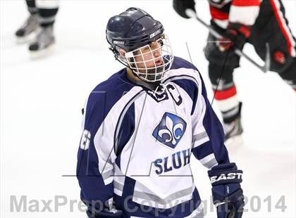 Thumbnail 2 in Chaminade vs. St. Louis University photogallery.