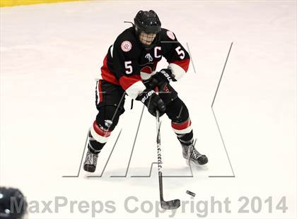 Thumbnail 1 in Chaminade vs. St. Louis University photogallery.
