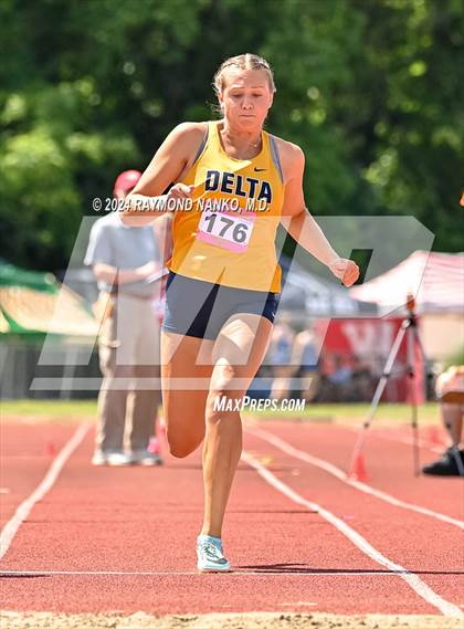 Thumbnail 1 in IHSAA Finals (Long Jump)  photogallery.