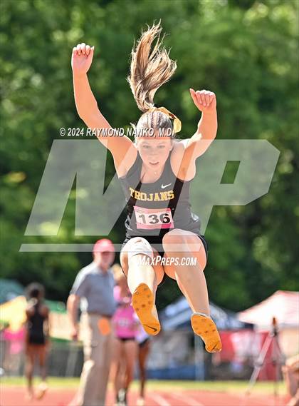 Thumbnail 1 in IHSAA Finals (Long Jump)  photogallery.