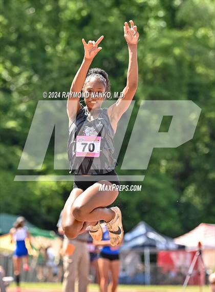 Thumbnail 3 in IHSAA Finals (Long Jump)  photogallery.