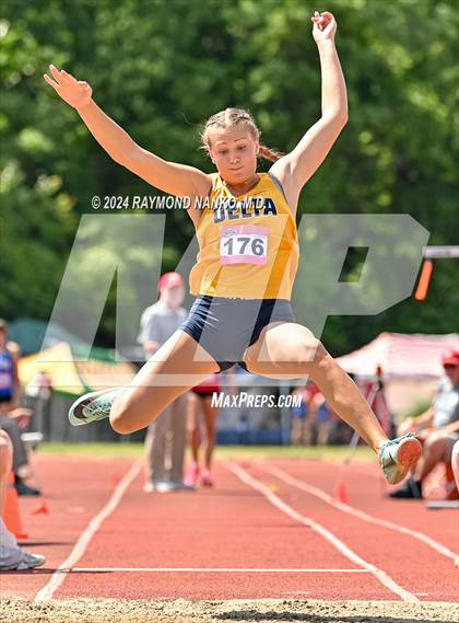 Thumbnail 2 in IHSAA Finals (Long Jump)  photogallery.