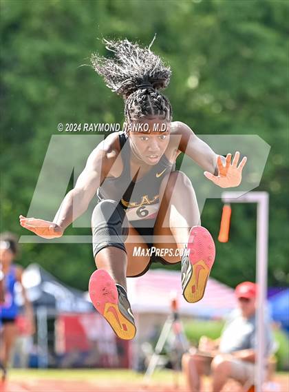 Thumbnail 3 in IHSAA Finals (Long Jump)  photogallery.