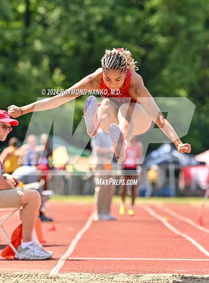 Thumbnail 3 in IHSAA Finals (Long Jump)  photogallery.