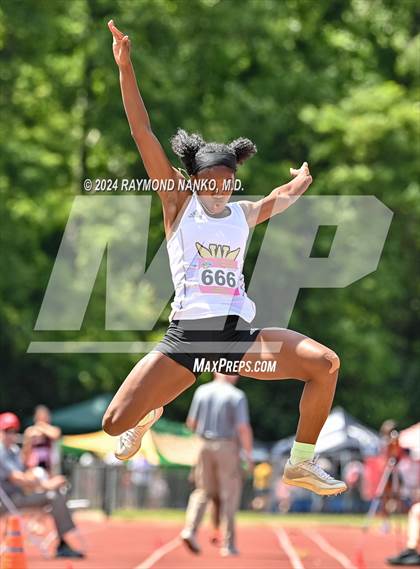 Thumbnail 2 in IHSAA Finals (Long Jump)  photogallery.