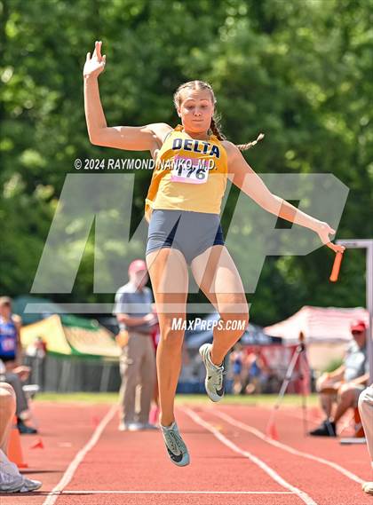 Thumbnail 3 in IHSAA Finals (Long Jump)  photogallery.