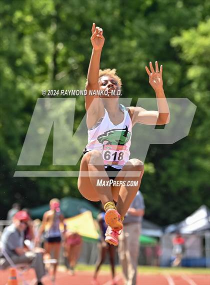 Thumbnail 3 in IHSAA Finals (Long Jump)  photogallery.