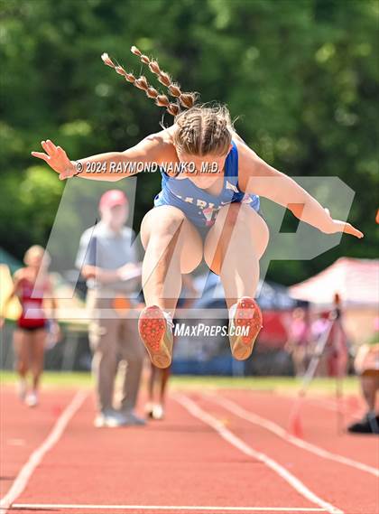 Thumbnail 1 in IHSAA Finals (Long Jump)  photogallery.