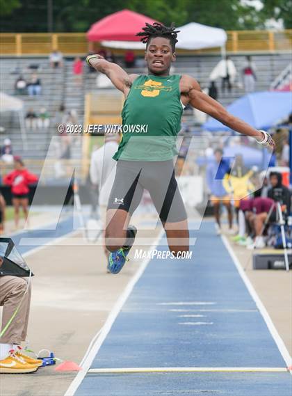 Thumbnail 1 in NCHSAA 3A State Track & Field Championship photogallery.