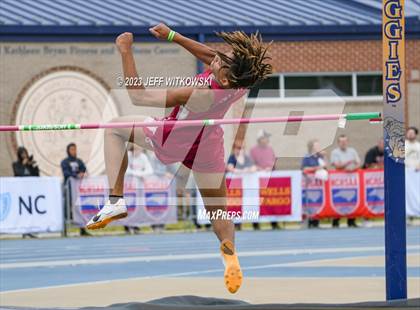 Thumbnail 3 in NCHSAA 3A State Track & Field Championship photogallery.