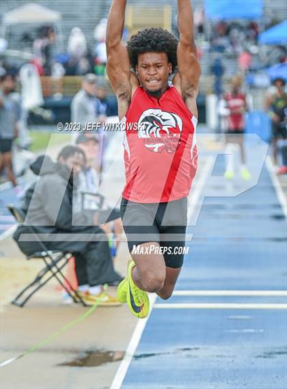 Thumbnail 1 in NCHSAA 3A State Track & Field Championship photogallery.