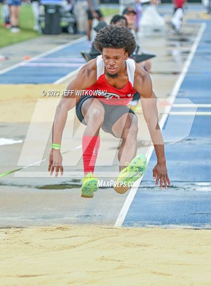 Thumbnail 2 in NCHSAA 3A State Track & Field Championship photogallery.