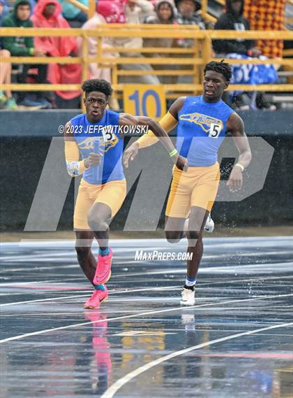 Thumbnail 3 in NCHSAA 3A State Track & Field Championship photogallery.