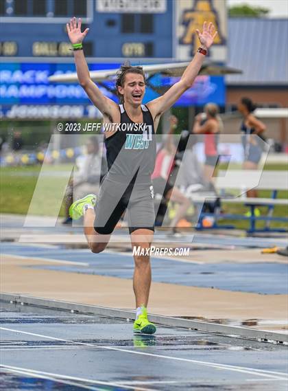 Thumbnail 1 in NCHSAA 3A State Track & Field Championship photogallery.