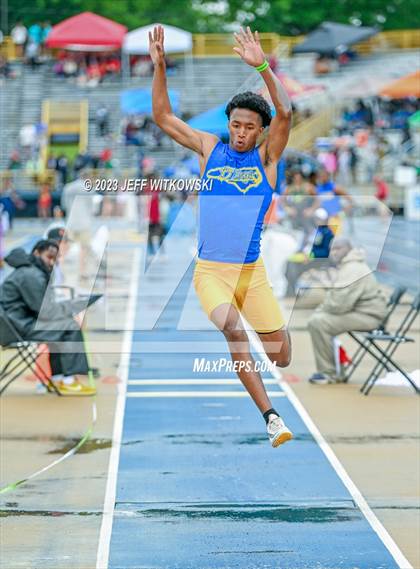 Thumbnail 2 in NCHSAA 3A State Track & Field Championship photogallery.