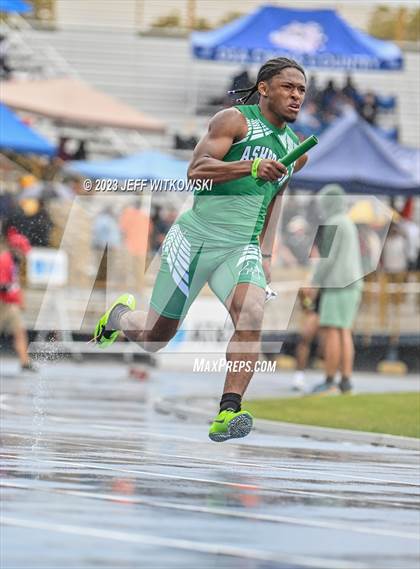 Thumbnail 1 in NCHSAA 3A State Track & Field Championship photogallery.
