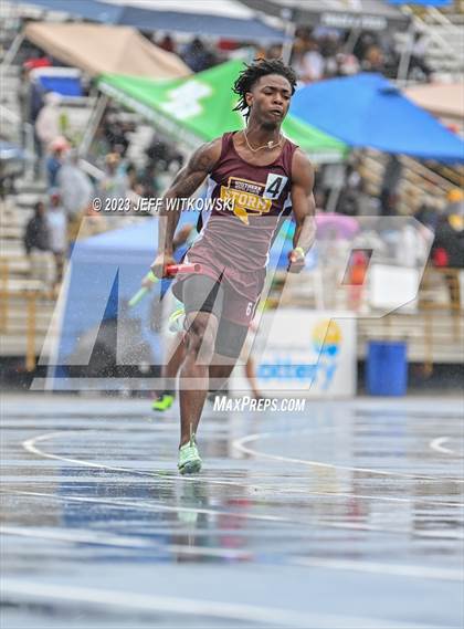 Thumbnail 3 in NCHSAA 3A State Track & Field Championship photogallery.