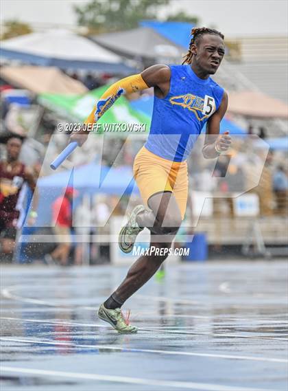 Thumbnail 2 in NCHSAA 3A State Track & Field Championship photogallery.