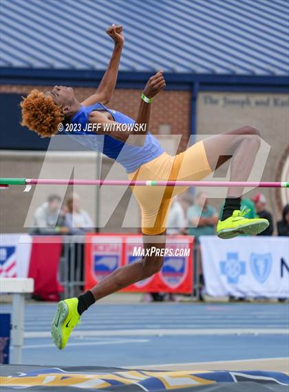 Thumbnail 2 in NCHSAA 3A State Track & Field Championship photogallery.