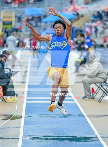 Thumbnail 1 in NCHSAA 3A State Track & Field Championship photogallery.