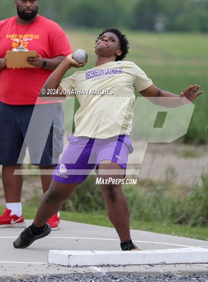 Thumbnail 3 in LHSAA 1A-8 District Meet photogallery.