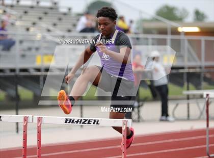 Thumbnail 2 in LHSAA 1A-8 District Meet photogallery.
