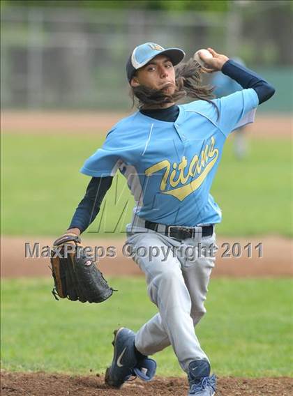 Thumbnail 1 in Galt vs. Burbank (Land Park Easter Tournament) photogallery.