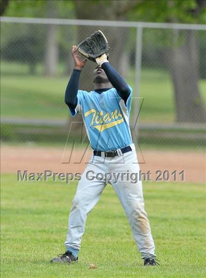 Thumbnail 3 in Galt vs. Burbank (Land Park Easter Tournament) photogallery.