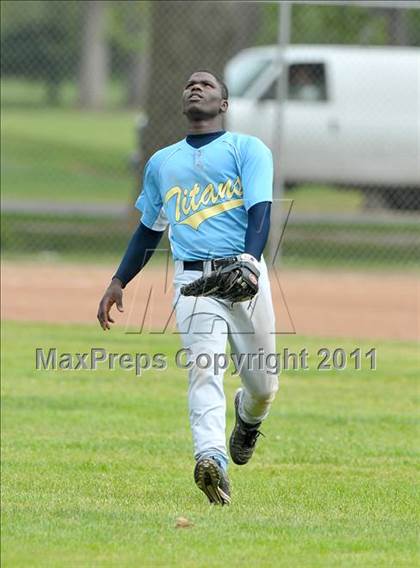 Thumbnail 2 in Galt vs. Burbank (Land Park Easter Tournament) photogallery.