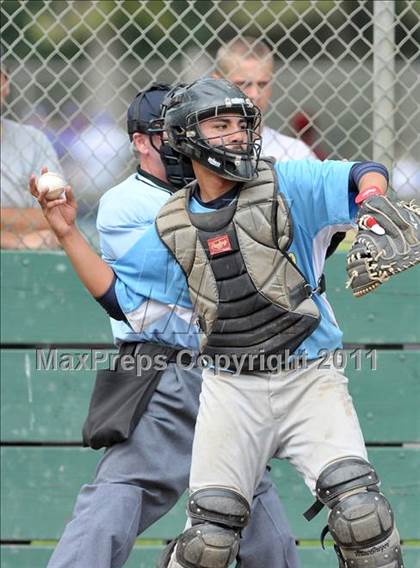 Thumbnail 3 in Galt vs. Burbank (Land Park Easter Tournament) photogallery.