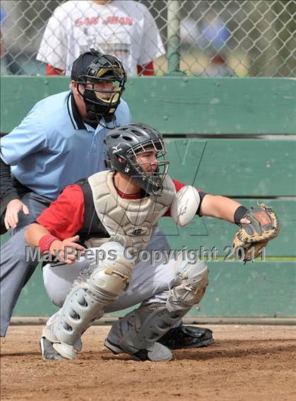 Thumbnail 3 in Galt vs. Burbank (Land Park Easter Tournament) photogallery.